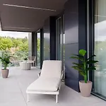 Boho Deluxe - Najwiekszy 130m2 Nad Jeziorem Ukiel Z 50m Tarasem, Przy Jeziorze, Garaz Podziemny, Klimatyzacja, 3 Sypialnie Salon, 2 Lazienki, Winda, Fvat Apartamento Olsztyn (Warmian-Masurian)