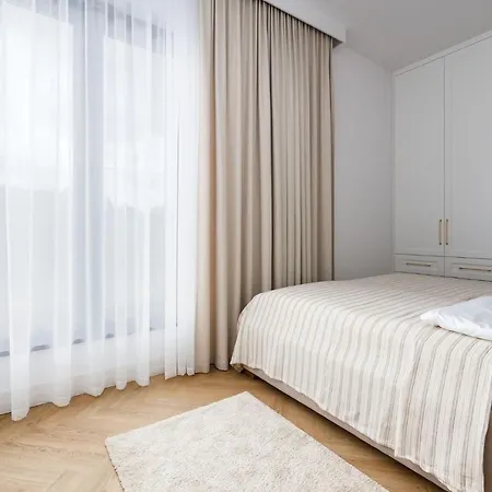 Boho Deluxe - Najwiekszy 130m2 Nad Jeziorem Ukiel Z 50m Tarasem, Przy Jeziorze, Garaz Podziemny, Klimatyzacja, 3 Sypialnie Salon, 2 Lazienki, Winda, Fvat