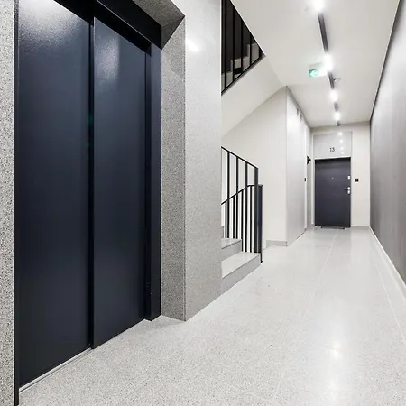 Apartment Boho Deluxe - Najwiekszy 130m2 Nad Jeziorem Ukiel Z 50m Tarasem, Przy Jeziorze, Garaz Podziemny, Klimatyzacja, 3 Sypialnie Salon, 2 Lazienki, Winda, Fvat