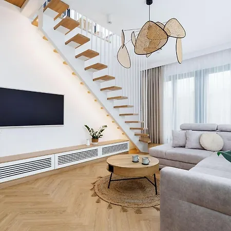 Boho Deluxe - Najwiekszy 130m2 Nad Jeziorem Ukiel Z 50m Tarasem, Przy Jeziorze, Garaz Podziemny, Klimatyzacja, 3 Sypialnie Salon, 2 Lazienki, Winda, Fvat Appartement Olsztyn (Warmian-Masurian)