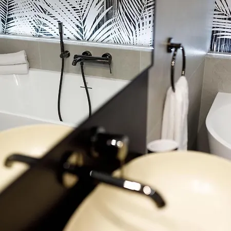 Boho Deluxe - Najwiekszy 130m2 Nad Jeziorem Ukiel Z 50m Tarasem, Przy Jeziorze, Garaz Podziemny, Klimatyzacja, 3 Sypialnie Salon, 2 Lazienki, Winda, Fvat *