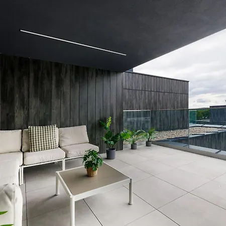 Boho Deluxe - Najwiekszy 130m2 Nad Jeziorem Ukiel Z 50m Tarasem, Przy Jeziorze, Garaz Podziemny, Klimatyzacja, 3 Sypialnie Salon, 2 Lazienki, Winda, Fvat Lägenhet Olsztyn (Warmian-Masurian)